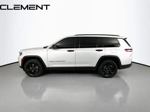 Used 2023 Jeep Grand Cherokee L Laredo AWD/4WD image 6