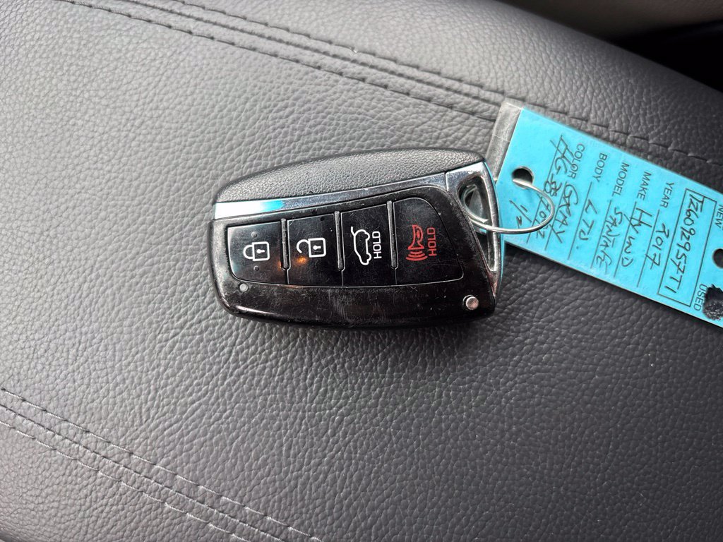 Used 2017 Hyundai Santa Fe Sport AWD/4WD image 33