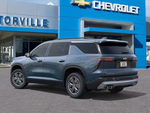 New 2026 Chevrolet Traverse LT w/ Driver Confidence Package image 3