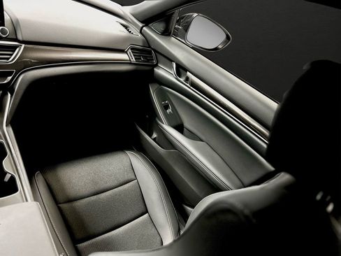 Used 2021 Honda Accord Sport image 19