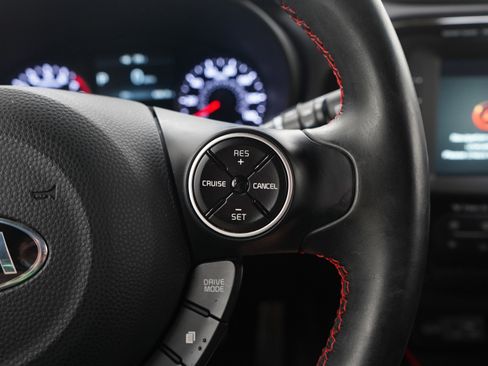 Used 2018 Kia Soul + FWD image 24