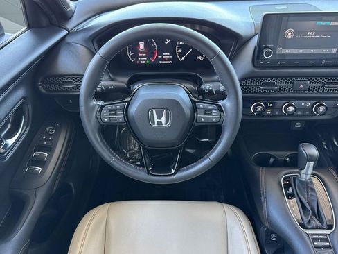 Used 2025 Honda HR-V Sport image 30