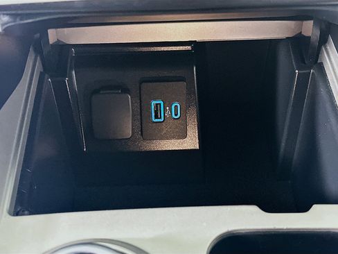 Used 2023 Ford Explorer XLT w/ Equipment Group 202A image 26