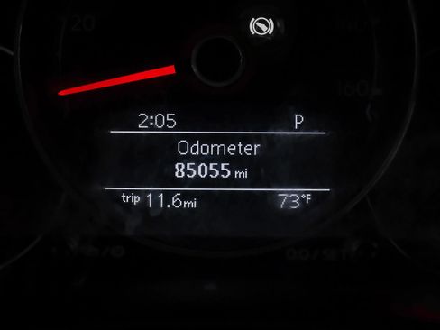 Used 2018 Volkswagen Beetle 2.0T S image 20