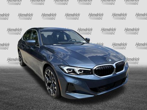 New 2026 BMW 330i Sedan w/ Convenience Package RWD image 2