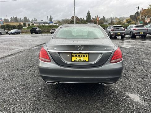 Used 2018 Mercedes-Benz C 300 4MATIC Sedan image 4