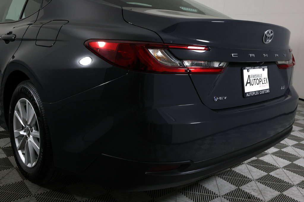 Used 2026 Toyota Camry LE FWD image 43