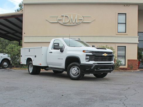 Used 2025 Chevrolet Silverado 3500 W/T w/ WT Convenience Package AWD/4WD image 3