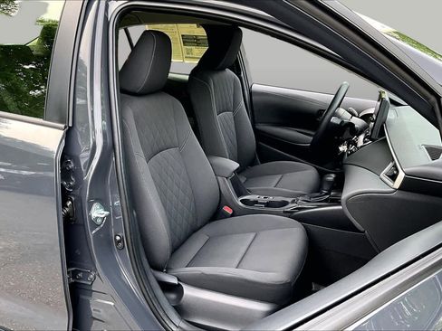 Certified 2026 Toyota Corolla LE FWD image 8