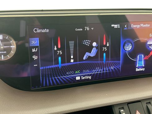 Used 2019 Lexus ES 300h w/ Premium Package image 16