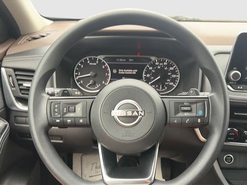 Used 2023 Nissan Rogue SV AWD/4WD image 12