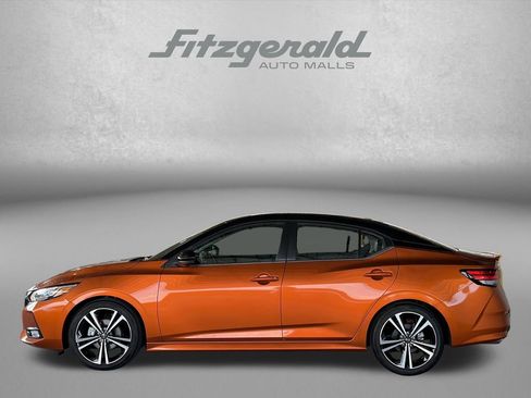 Used 2023 Nissan Sentra SR w/ SR Premium Package FWD image 3