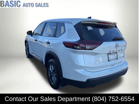 Used 2025 Nissan Rogue S image 9