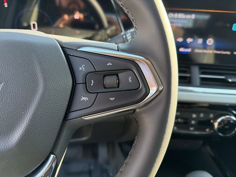 New 2026 Chevrolet Trax LT FWD image 19