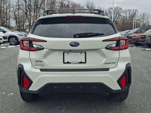 Used 2025 Subaru Crosstrek 2.0i Premium image 5