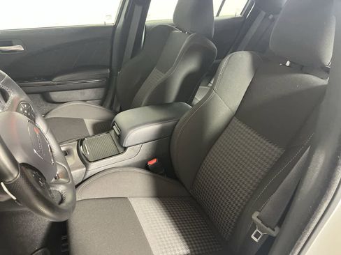 Used 2023 Dodge Charger R/T w/ Blacktop Package image 15