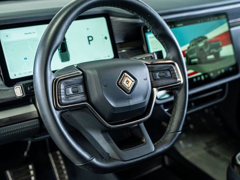 Used 2022 Rivian R1T Launch Edition image 39