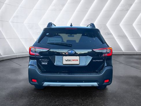 Used 2025 Subaru Outback Limited image 5