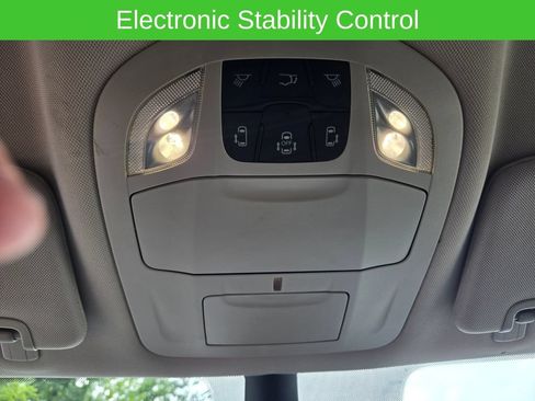 Used 2024 Chrysler Pacifica Touring-L FWD image 20