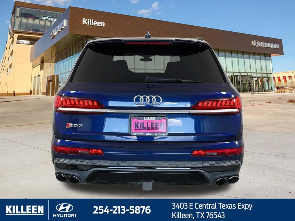 Used 2020 Audi SQ7 Premium Plus w/ Towing Package AWD/4WD image 7