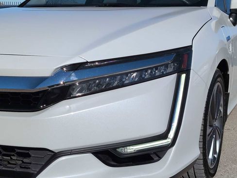 Used 2018 Honda Clarity Plug-In Hybrid image 11