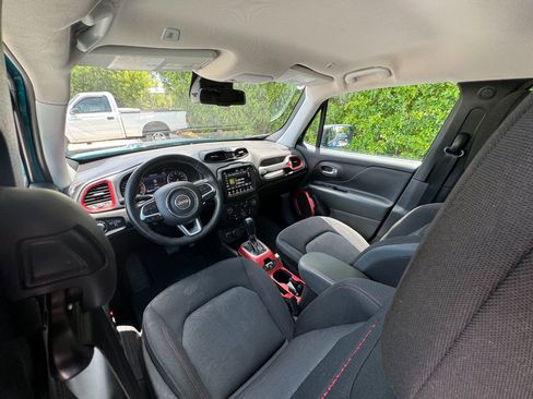 Used 2021 Jeep Renegade Trailhawk image 33