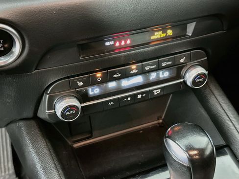 Used 2021 MAZDA CX-5 Touring FWD image 23