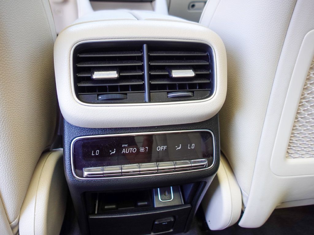 Used 2021 Mercedes-Benz GLS 450 4MATIC image 27
