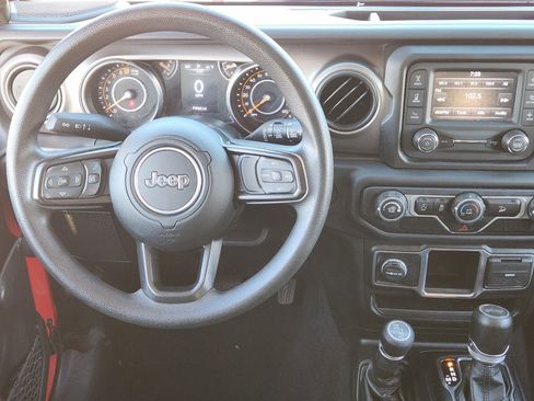 Used 2020 Jeep Wrangler Unlimited Sport image 30