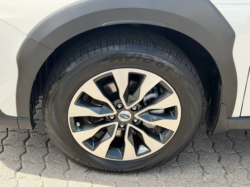 Certified 2024 Subaru Outback Touring AWD/4WD image 11