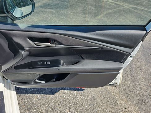 Used 2025 Toyota Camry LE FWD image 15
