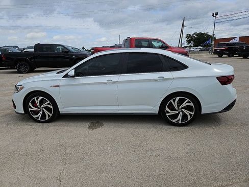 Used 2024 Volkswagen Jetta GLI Autobahn FWD image 3