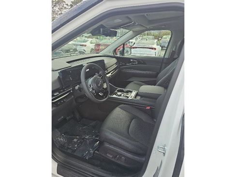 New 2025 Kia Carnival SX Prestige image 17