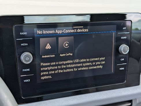 Used 2025 Volkswagen Jetta SE w/ Sunroof Package FWD image 29