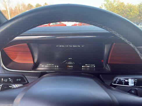 Used 2021 Lincoln Navigator Reserve image 17