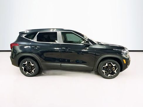 Used 2025 Kia Seltos EX w/ EX Sunroof Package AWD/4WD image 8