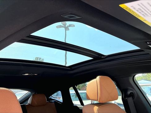 Certified 2025 BMW X6 M60i w/ Dynamic Handling Package image 14