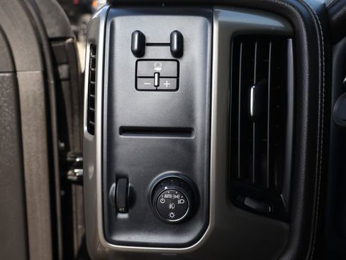 Used 2018 Chevrolet Silverado 1500 High Country RWD image 23