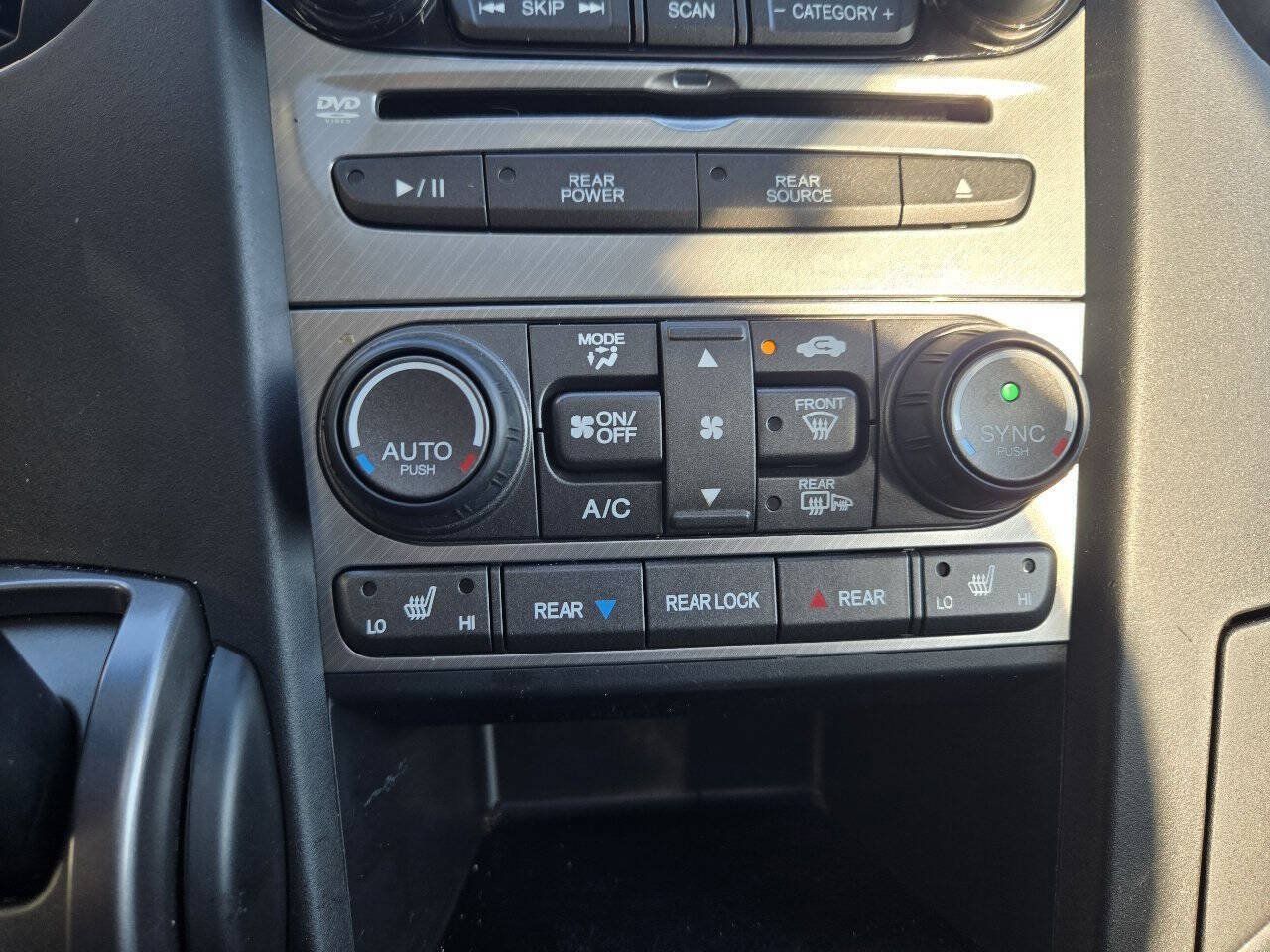 Used 2014 Honda Pilot Touring image 26