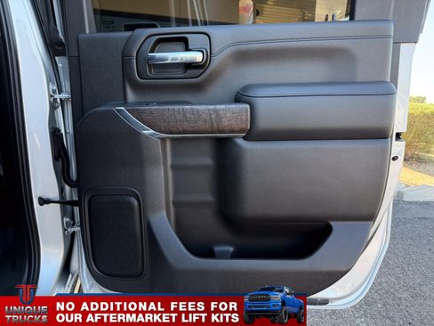 Used 2022 GMC Sierra 2500 Denali w/ Denali Ultimate Package image 25