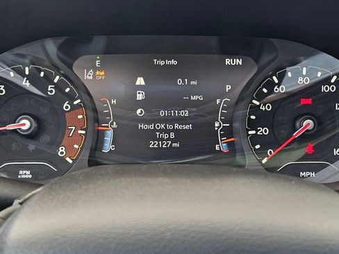 Used 2024 Jeep Compass Latitude AWD/4WD image 31