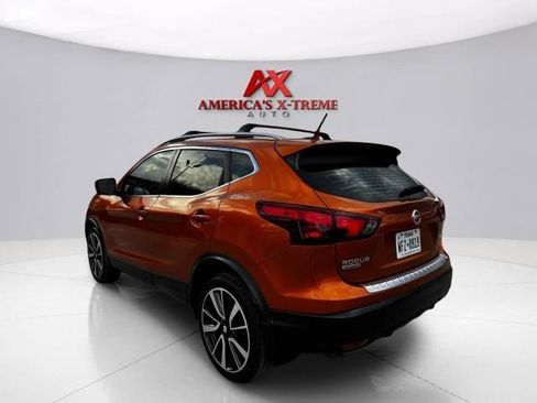 Used 2017 Nissan Rogue Sport SL w/ SL Premium Package AWD/4WD image 4