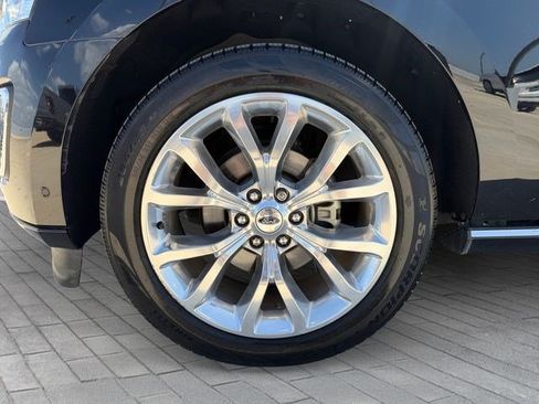 Used 2019 Ford Expedition Platinum RWD image 9
