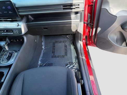 Used 2025 Hyundai Kona SEL FWD image 16