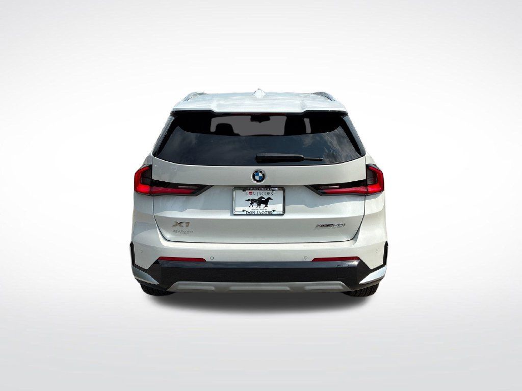 New 2027 BMW X1 xDrive28i AWD/4WD image 4