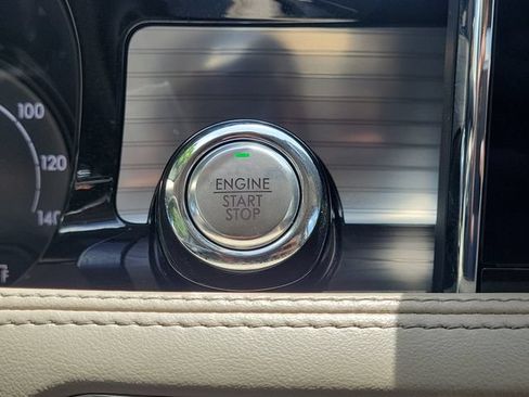 Certified 2022 Lincoln Corsair FWD image 23