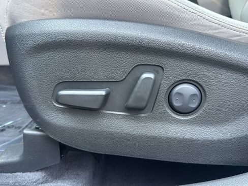 Used 2016 Hyundai Tucson SE w/ Option Group 02 AWD/4WD image 13