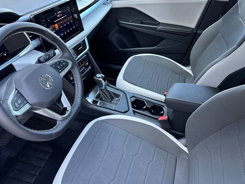 New 2025 Volkswagen Taos SE image 8