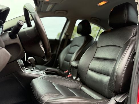 Used 2014 Chevrolet Cruze Diesel FWD image 15