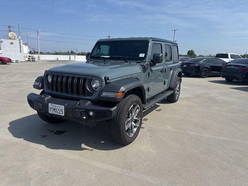 Used 2025 Jeep Wrangler Unlimited Sport S 4xe image 1